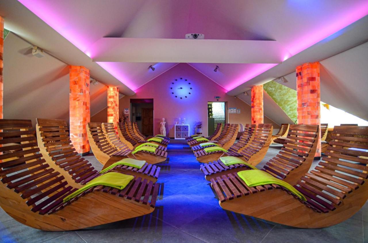 Hotel Galant Mikulov Ngoại thất bức ảnh