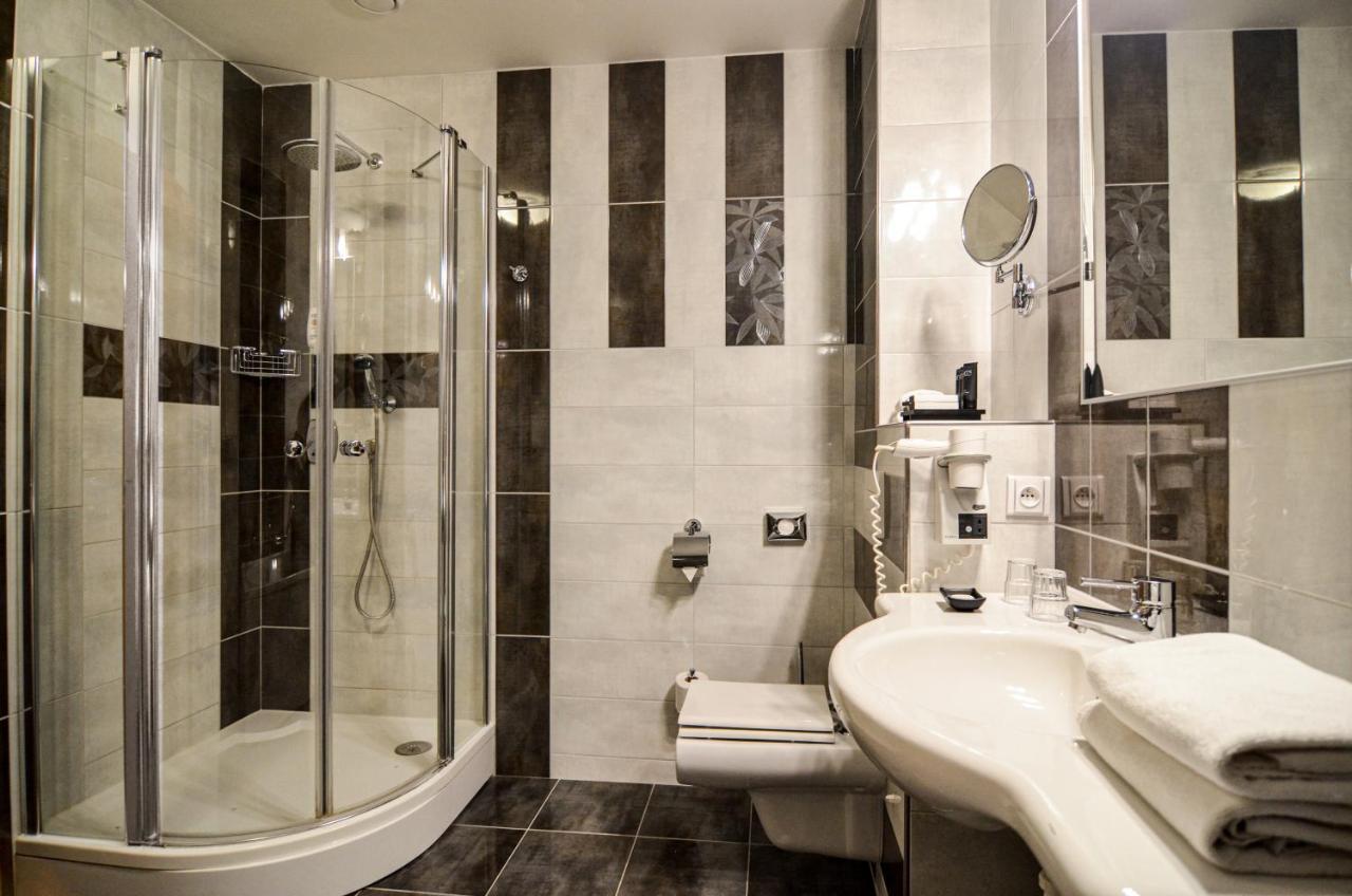 Hotel Galant Mikulov Ngoại thất bức ảnh