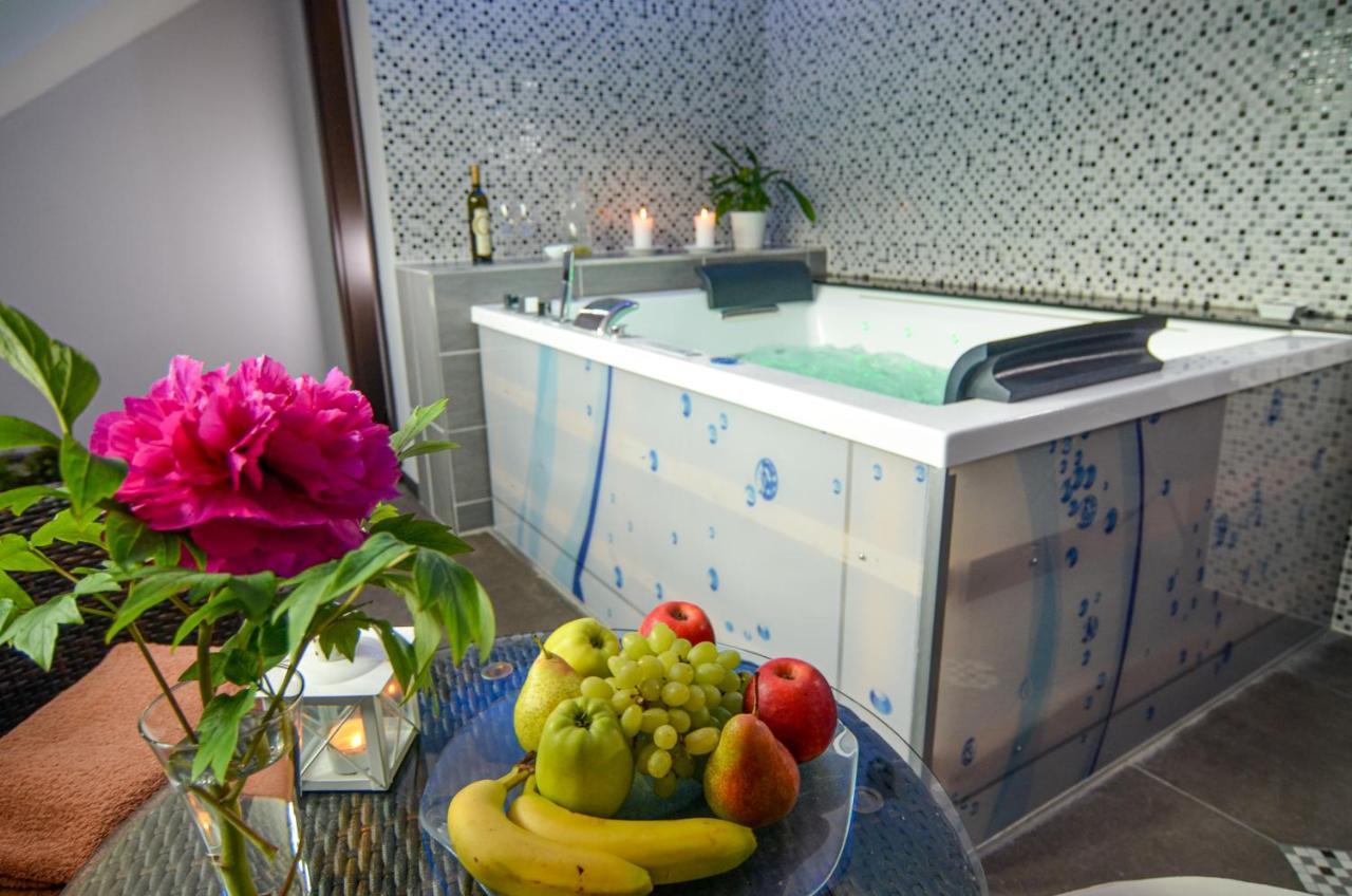 Hotel Galant Mikulov Ngoại thất bức ảnh