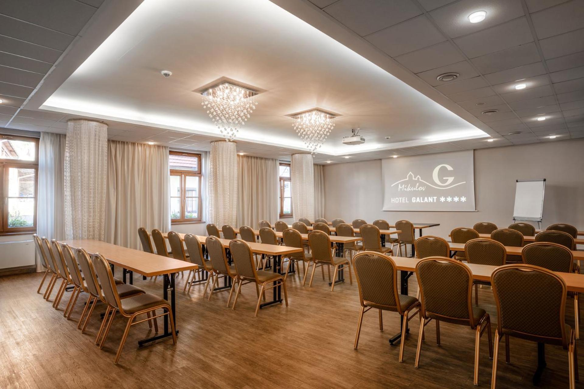 Hotel Galant Mikulov Ngoại thất bức ảnh