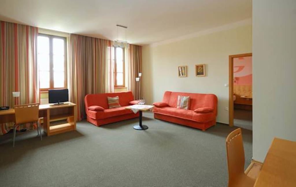 Hotel Galant Mikulov Phòng bức ảnh